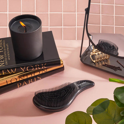 Kitsch Detangling Brush - Black - Shelley and Co