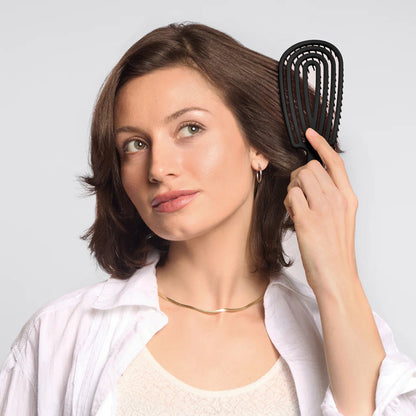 Kitsch Detangling Flexi Brush - Black - Shelley and Co