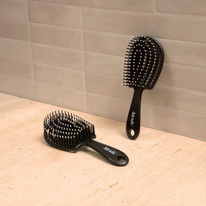 Kitsch Mini Detangling Flexi Brush - Black - Shelley and Co